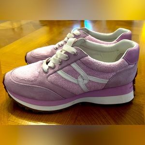 Veronica beard Valentina sneaker, color is Orchid, size 9 …great condition